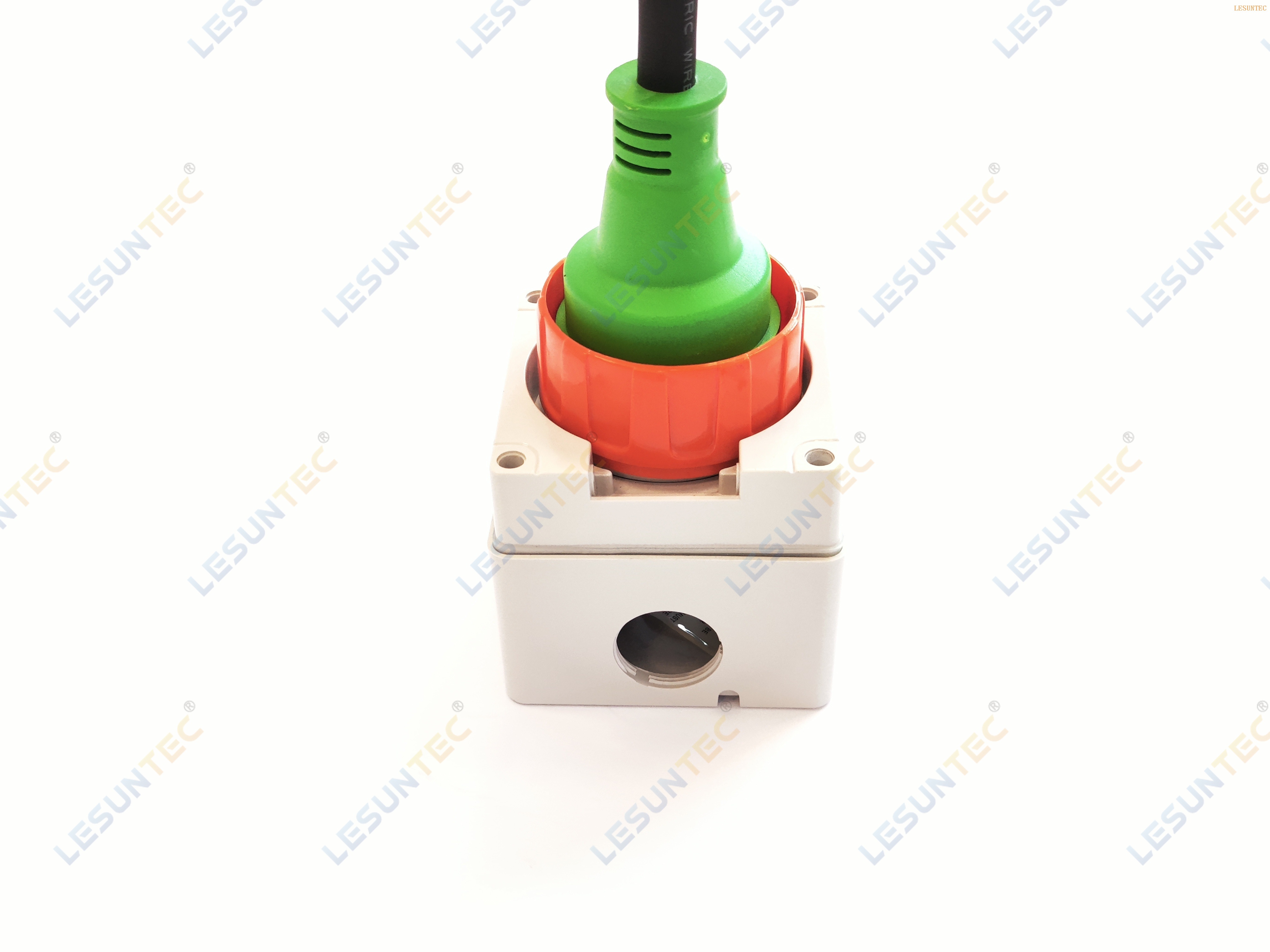 Australian 32A waterproof plug and socket